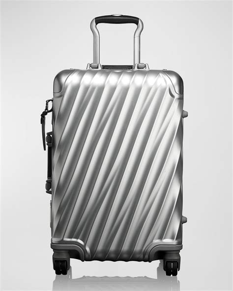 tumi carry on luggage outlet.